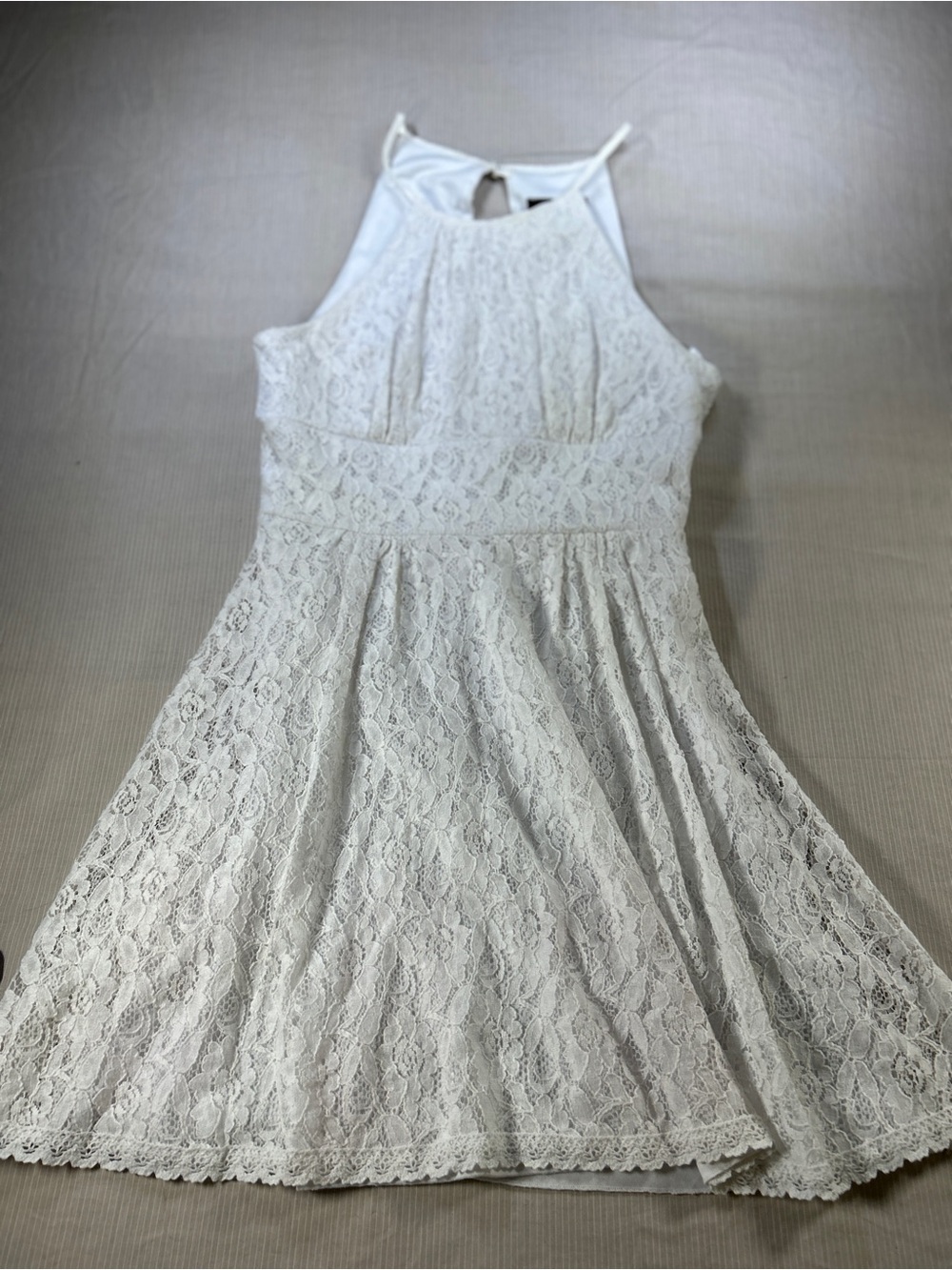 B. Darlin Romantic Lace Mini-dress size 9/10